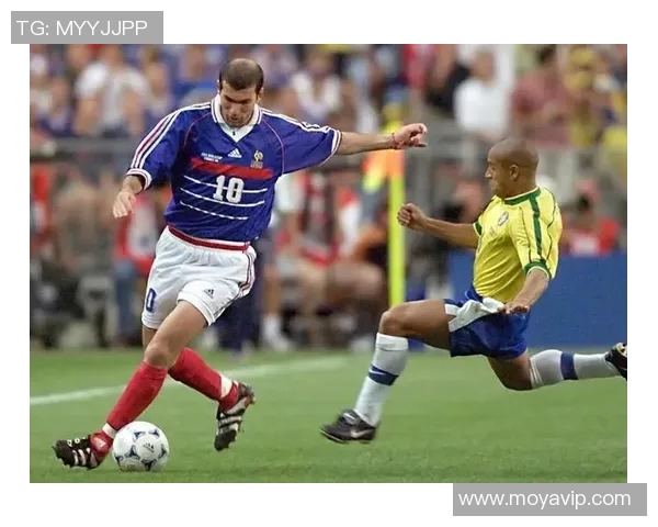 20号足球明星现役球员盘点及其在赛场上的精彩表现分析 20号足球明星现役球员盘点及其在赛场上的精彩表现分析