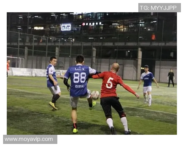 成都足球队比赛经验深度对比与分析探讨